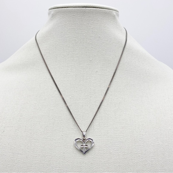 Jeep Collins Sterling Silver Heart Cross Pendant Necklace - Picture 3 of 10